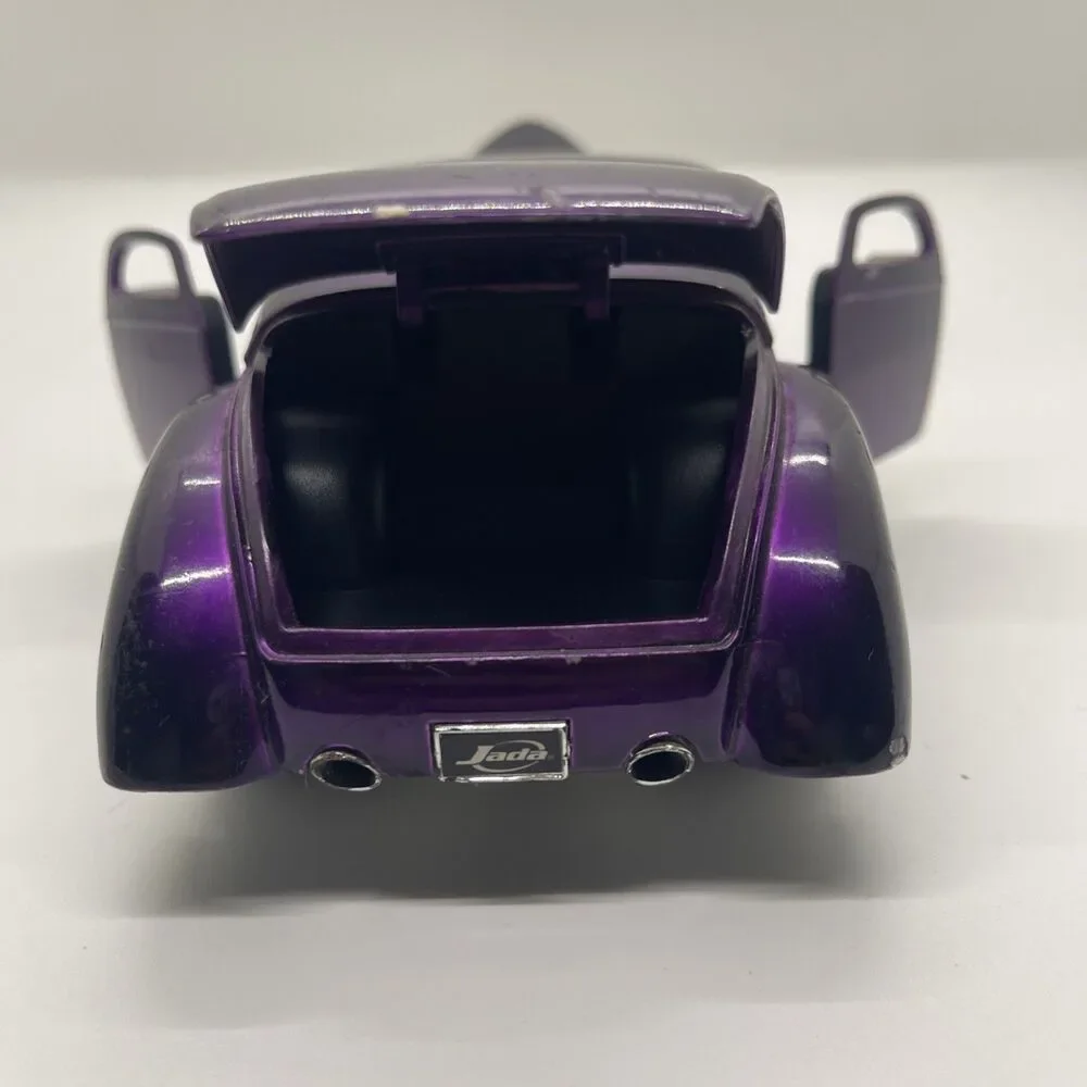 Jada Toys Custom Diecast 1/24 Pontiac Business Coupe w/ Opening Hood & Door